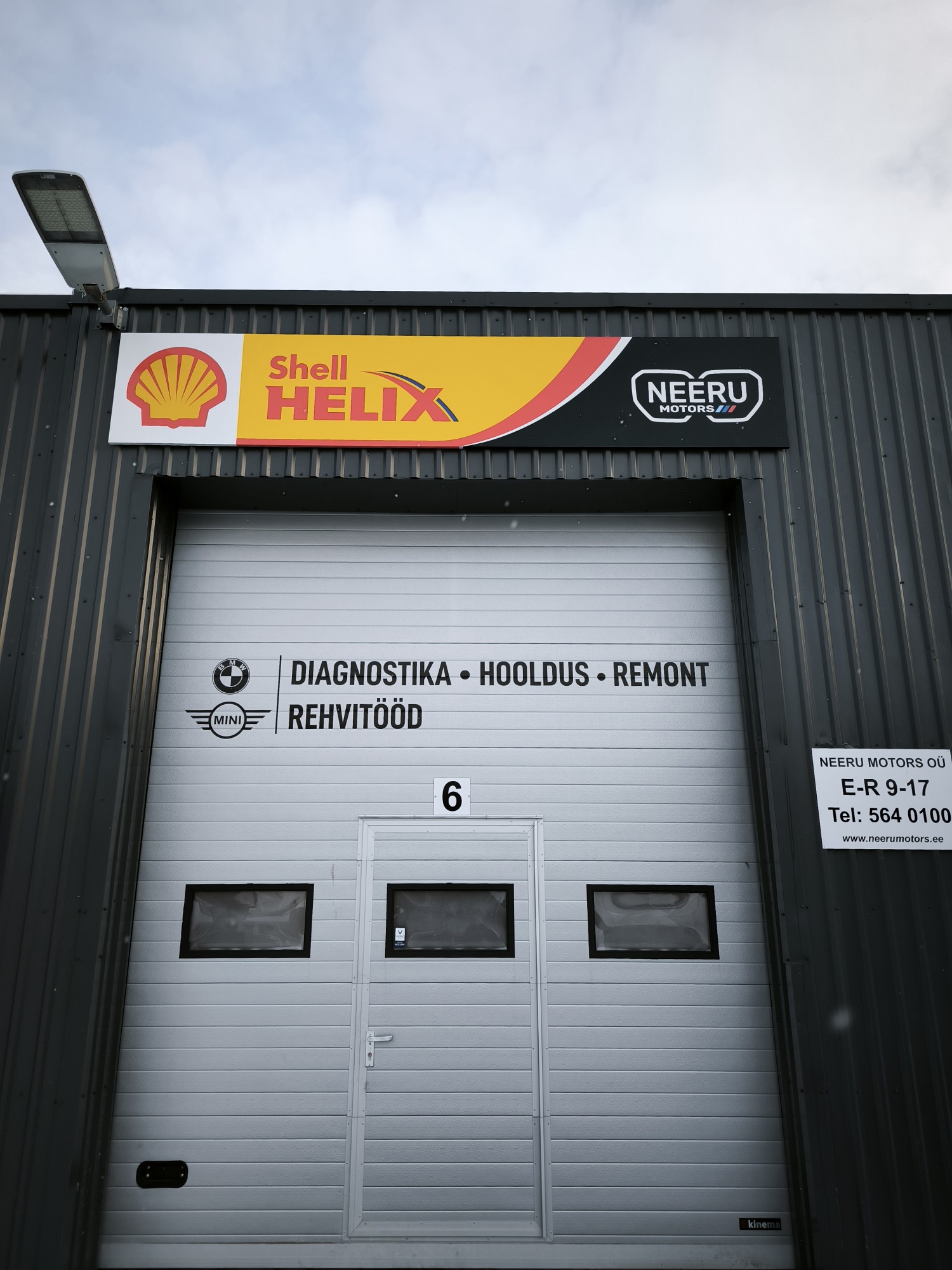 Neeru Motors Töökojas